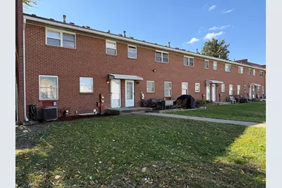 691 Old Indian Trail Road, Aurora, IL 60506 - Photo 2