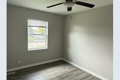 691 Old Indian Trail Road, Aurora, IL 60506 - Photo 14