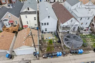 2921 S Bonfield St, Chicago, IL 60608 - Photo 32