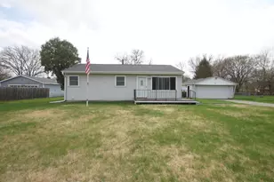 1407 Hackberry Ln, Machesney Park, IL 61115 - Photo 24