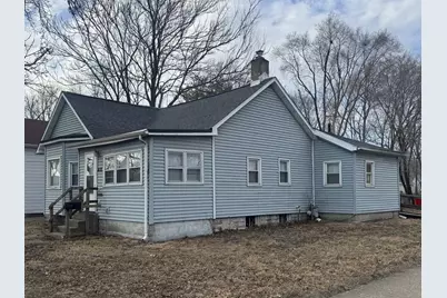 412 E Columbia Avenue, Champaign, IL 61820 - Photo 2