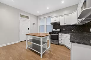 835 N Maplewood Ave, Chicago, IL 60622 - Photo 10