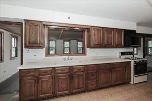 7N362 Sycamore Ave, Medinah, IL 60157 - Photo 8