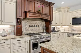 5454 Lee Ave, Downers Grove, IL 60515 - Photo 16
