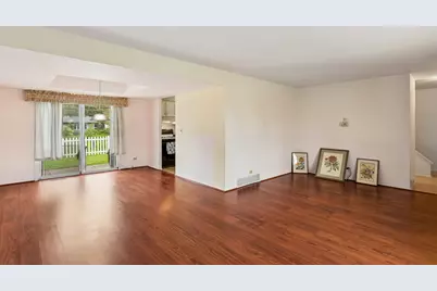 18342 W Linda Lane, Gurnee, IL 60031 - Photo 4