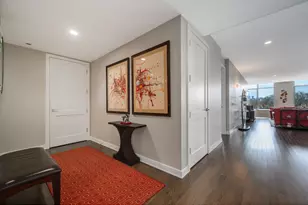 540 W Webster Ave, Chicago, IL 60614 - Photo 2