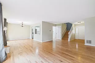 2056 Yellow Daisy Ct, Naperville, IL 60563 - Photo 6