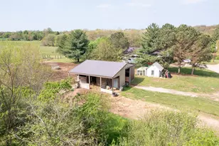 2565 Iuka Rd, Iuka, IL 62849 - Photo 2
