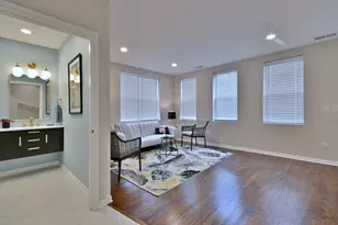 2523 S Calumet Ave, Chicago, IL 60616 - Photo 10