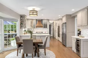 2017 Somerset Ln, Wheaton, IL 60189 - Photo 12