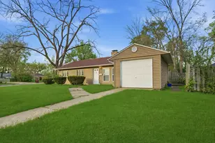 240 Mantua St, Park Forest, IL 60466 - Photo 18