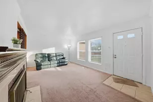 240 Mantua St, Park Forest, IL 60466 - Photo 2