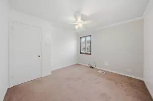 240 Mantua St, Park Forest, IL 60466 - Photo 14