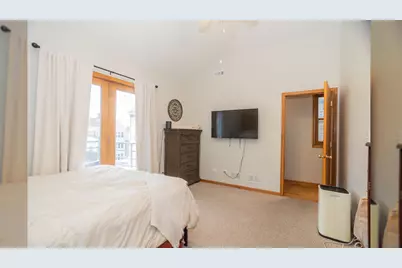 1436 W Huron Street #3, Chicago, IL 60642 - Photo 8
