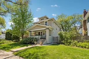 909 Linden Ave, Oak Park, IL 60302 - Photo 2