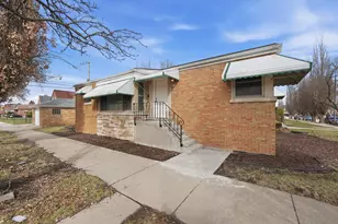 2658 W 83rd St, Chicago, IL 60652 - Photo 2