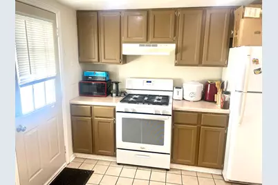 530 Meadow Green Lane #530, Round Lake Beach, IL 60073 - Photo 10