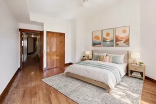 946 W Sheridan Rd, Chicago, IL 60613 - Photo 8