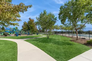 1823 S Fallbrook Dr, Round Lake, IL 60073 - Photo 20