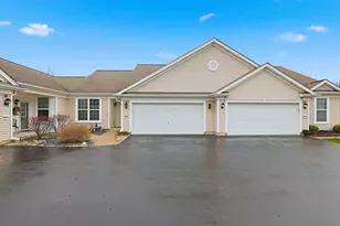 13531 Yellow Pine Dr, Huntley, IL 60142 - Photo 2
