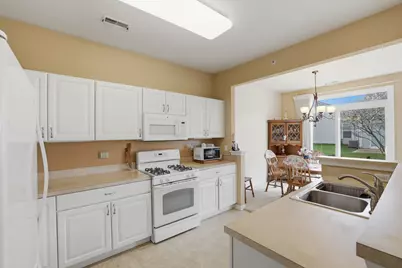 13531 Yellow Pine Drive, Huntley, IL 60142 - Photo 4