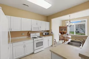 13531 Yellow Pine Dr, Huntley, IL 60142 - Photo 4