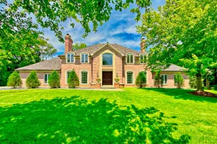 560 Jacqulyn Ln, Lake Forest, IL 60045 - Photo 1