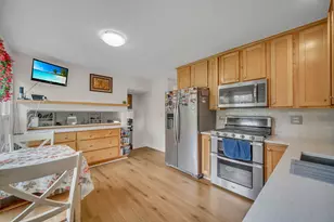 401 Greentree Pkwy, Libertyville, IL 60048 - Photo 14