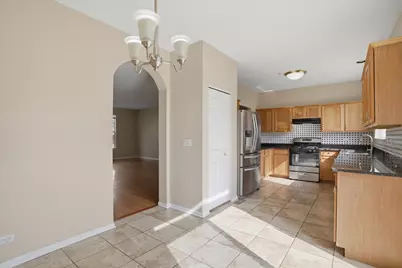 2720 N Greenwood Avenue, Arlington Heights, IL 60004 - Photo 4