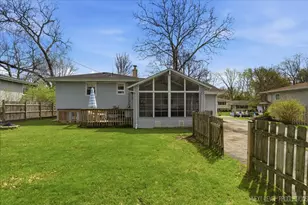 1209 Laurel Ln, Naperville, IL 60540 - Photo 24