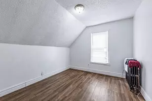 7526 S Merrill Ave, Chicago, IL 60649 - Photo 10