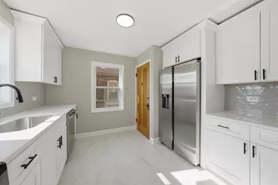5127 S Hamlin Avenue, Chicago, IL 60632 - Photo 8