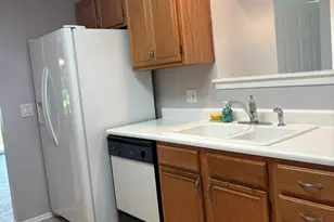 1602 Columbia Cir, Bartlett, IL 60103 - Photo 6