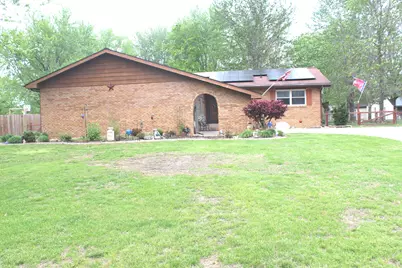 210 Circle Drive, Salem, IL 62881 - Photo 1