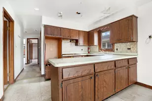 1633 Downs Dr, Calumet City, IL 60409 - Photo 16