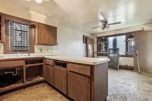 1633 Downs Dr, Calumet City, IL 60409 - Photo 6