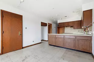 1633 Downs Dr, Calumet City, IL 60409 - Photo 10