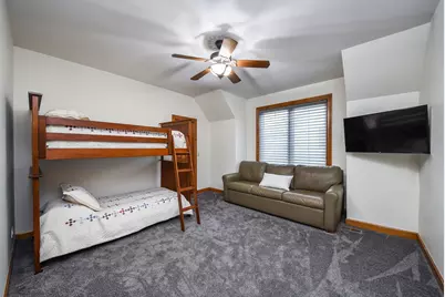 2009 Mackenzie Place #2009, Wheaton, IL 60187 - Photo 32