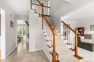 27W343 Churchill Rd, Winfield, IL 60190 - Photo 2