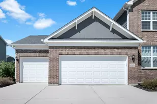 4319 Plantree Rd, Naperville, IL 60564 - Photo 2