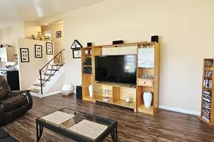 117 Cordova Rd, Carpentersville, IL 60110 - Photo 6