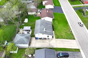 117 Cordova Rd, Carpentersville, IL 60110 - Photo 24