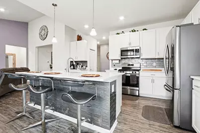 2077 Hearthstone Avenue, Yorkville, IL 60560 - Photo 6