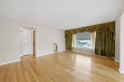 15201 Sunset Drive, Dolton, IL 60419 - Photo 8