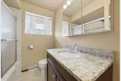 15201 Sunset Drive, Dolton, IL 60419 - Photo 12