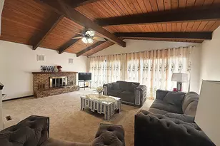 609 Moss Pl, Dixon, IL 61021 - Photo 2