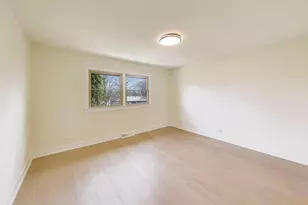 909 S Waverly Pl, Mount Prospect, IL 60056 - Photo 16