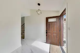 909 S Waverly Pl, Mount Prospect, IL 60056 - Photo 18