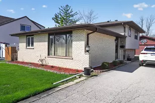 540 N Michigan Ave, Villa Park, IL 60181 - Photo 2