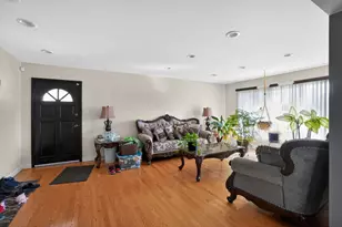 540 N Michigan Ave, Villa Park, IL 60181 - Photo 10